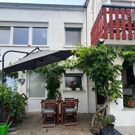 Apartment Am Rotweinwanderweg Bad Neuenahr-Ahrweiler Dış mekan fotoğraf