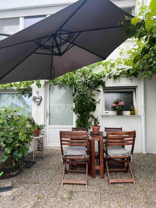 Apartment Am Rotweinwanderweg Bad Neuenahr-Ahrweiler Dış mekan fotoğraf