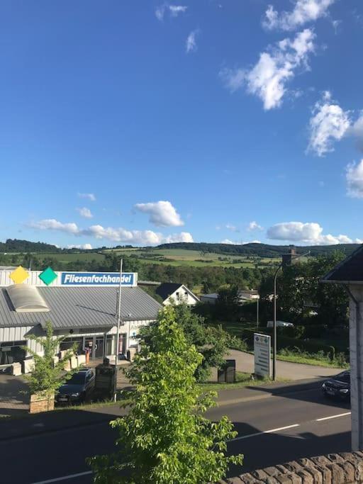 Apartment Am Rotweinwanderweg Bad Neuenahr-Ahrweiler Dış mekan fotoğraf