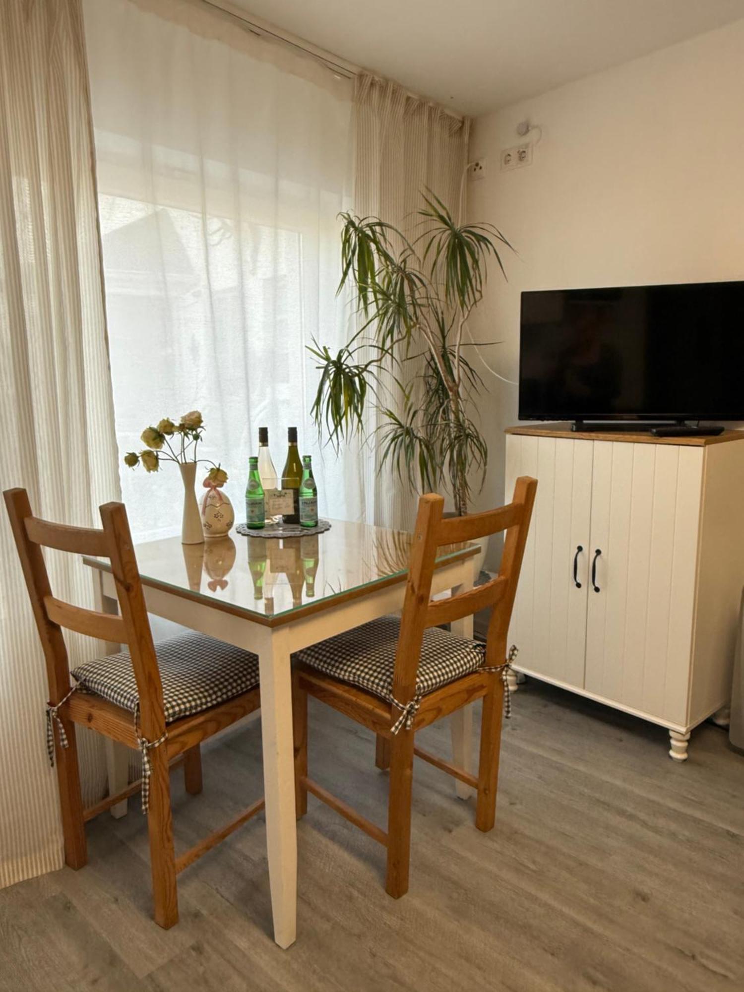Apartment Am Rotweinwanderweg Bad Neuenahr-Ahrweiler Dış mekan fotoğraf
